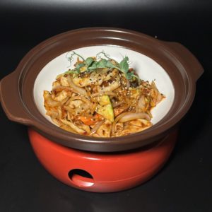 403. Кальмар с овощами под соусом